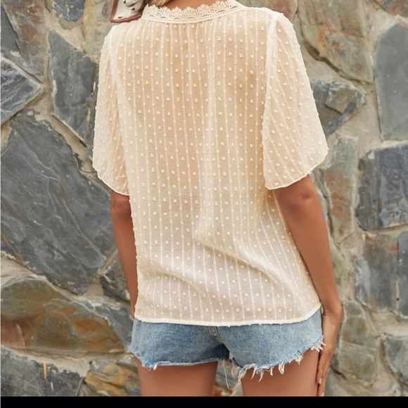 White dot lace contrast vneck blouse large - Picture 2 of 5